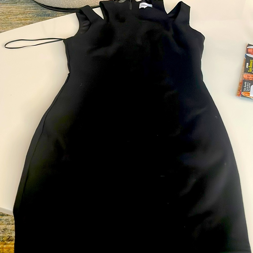 Super Down xxs women’s sleeveless black dress